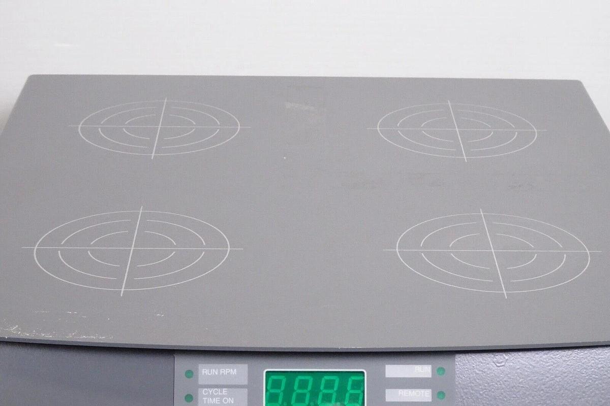 Used Wheaton Micro-Stir W900701-A – 4-Position Slow-Speed Magnetic Stirrer – Excellent Condition