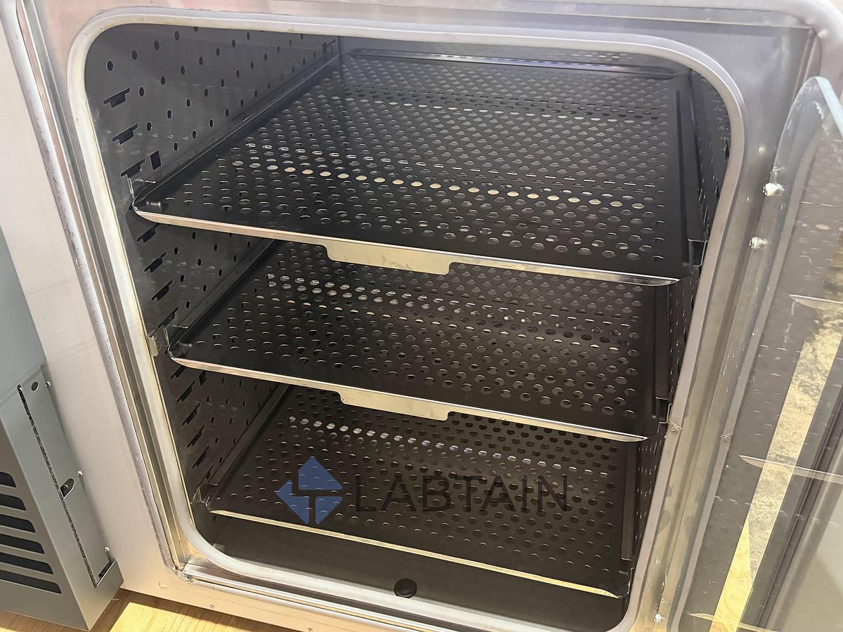 Used Caron 7000-10-1 Environmental Chamber Temp/Humidity/CO2 Used/Inspected