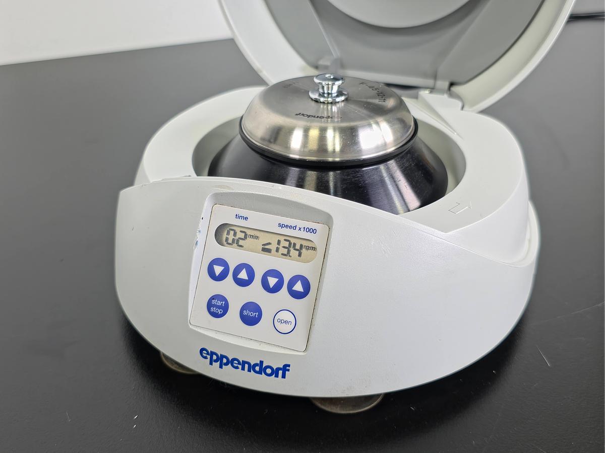 Used Eppendorf MiniSpin Personal Microcentrifuge (13,400 RPM) Used