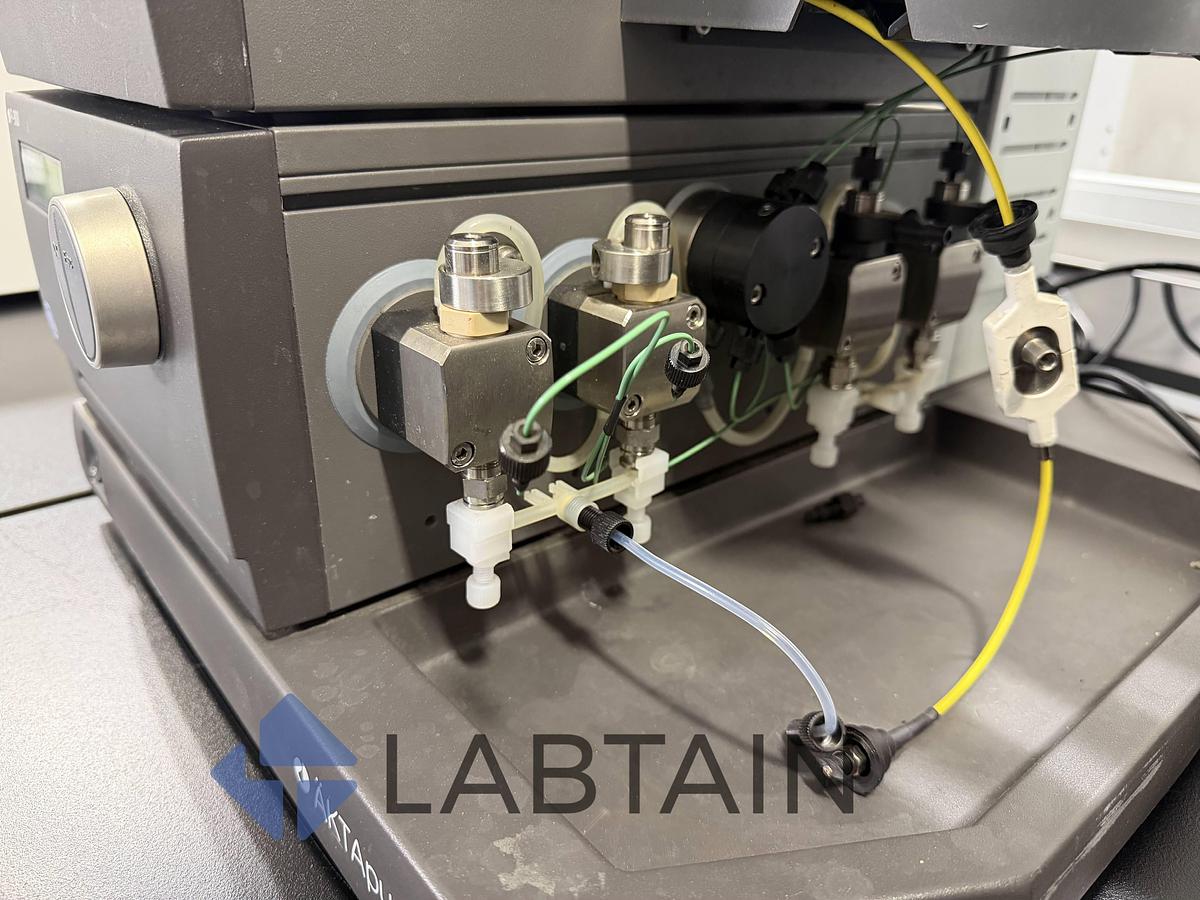 Used GE Amersham ÄKTApurifier Chromatography System with P-900, UV-900, pH/C-900, UPC-900 – Used