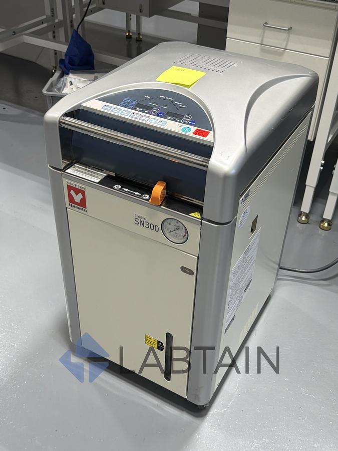 Used Yamato SN300 Top-Loading Laboratory Autoclave (32L) with Stainless Basket