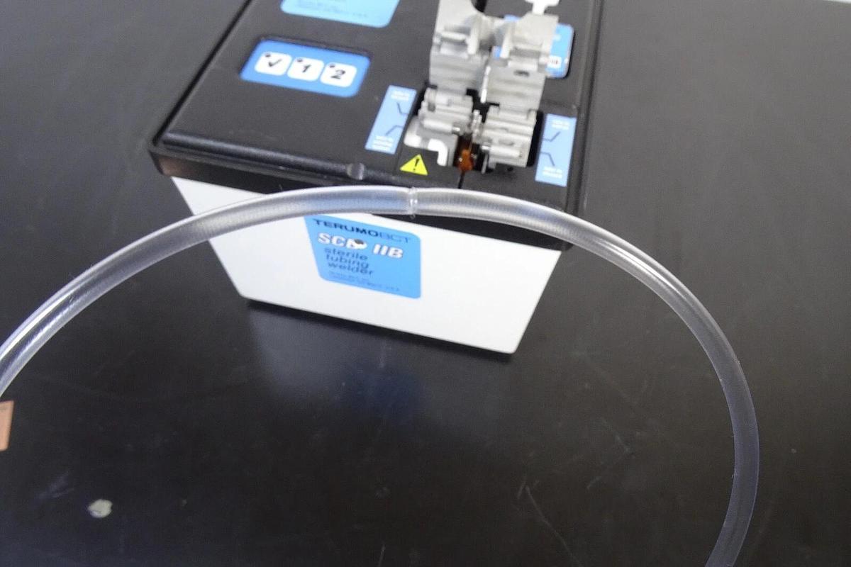 Used Terumo BCT SCD IIB Sterile Tubing Welder (Model 3-NCC986) – S/N 1B-2752 – Mfg. 2021 – Tested