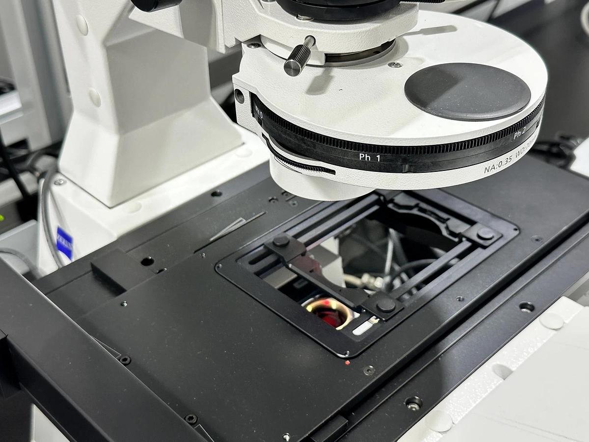 Used Zeiss Observer. Z1 Fluorescence Inverted Microscope, Axioscan SMC 2009, Joystick
