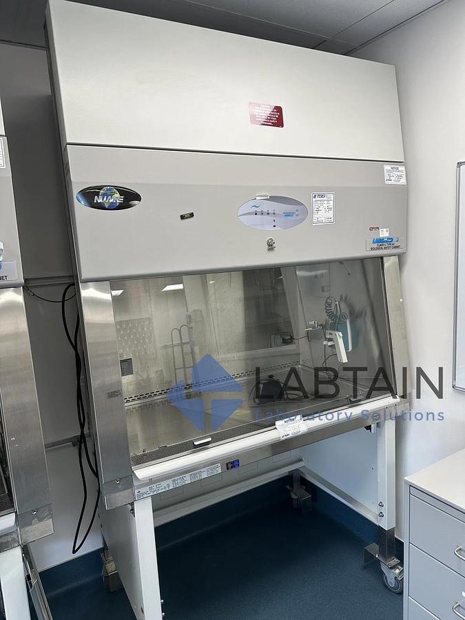 Used NUAIRE NU-540-400 Biological Safety Cabinet | Class II | Type A2 | Stand | 4'
