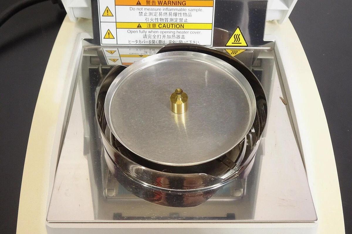Used Shimadzu MOC63u Moisture Analyzer Balance – 60g x 0.001g – Tested