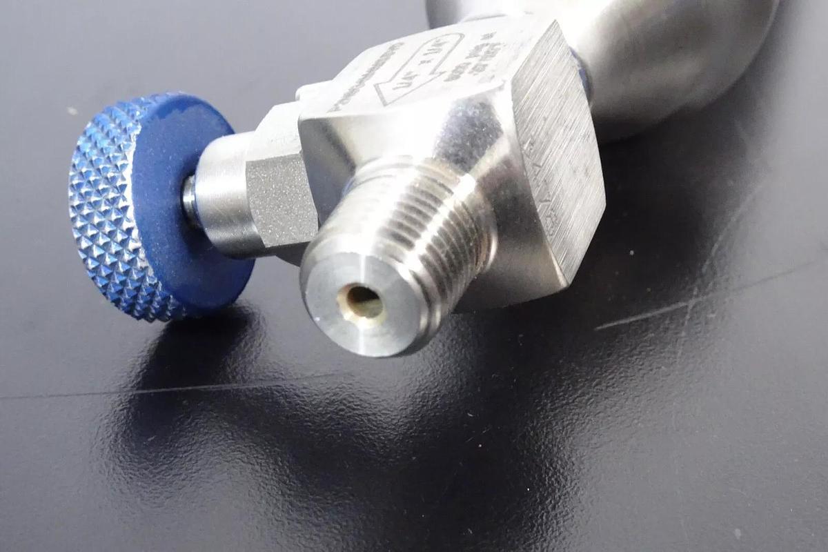 IMC/Sentry Steel Sample Cylinder with Valves | 1800psi | 1/4" Connection