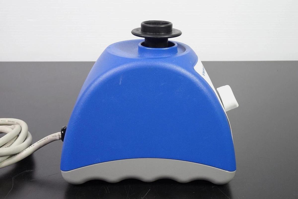 Used VWR 10153-838 Analog Vortex Mixer