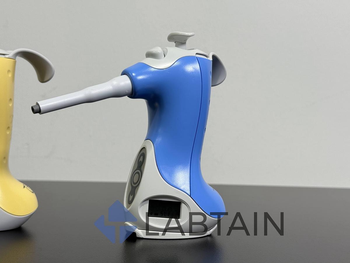 Used VistaLab Ovation BioNatural Pipette Set – 0.5–20 µL & 5–250 µL – Ergonomic Manual Pipettes – Used