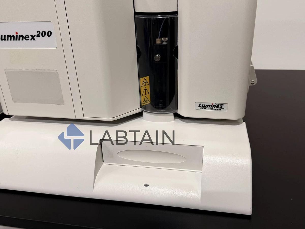 Used Luminex 200 Cytometer – With Luminex SD Reader & Luminex XYP Sample Handling System