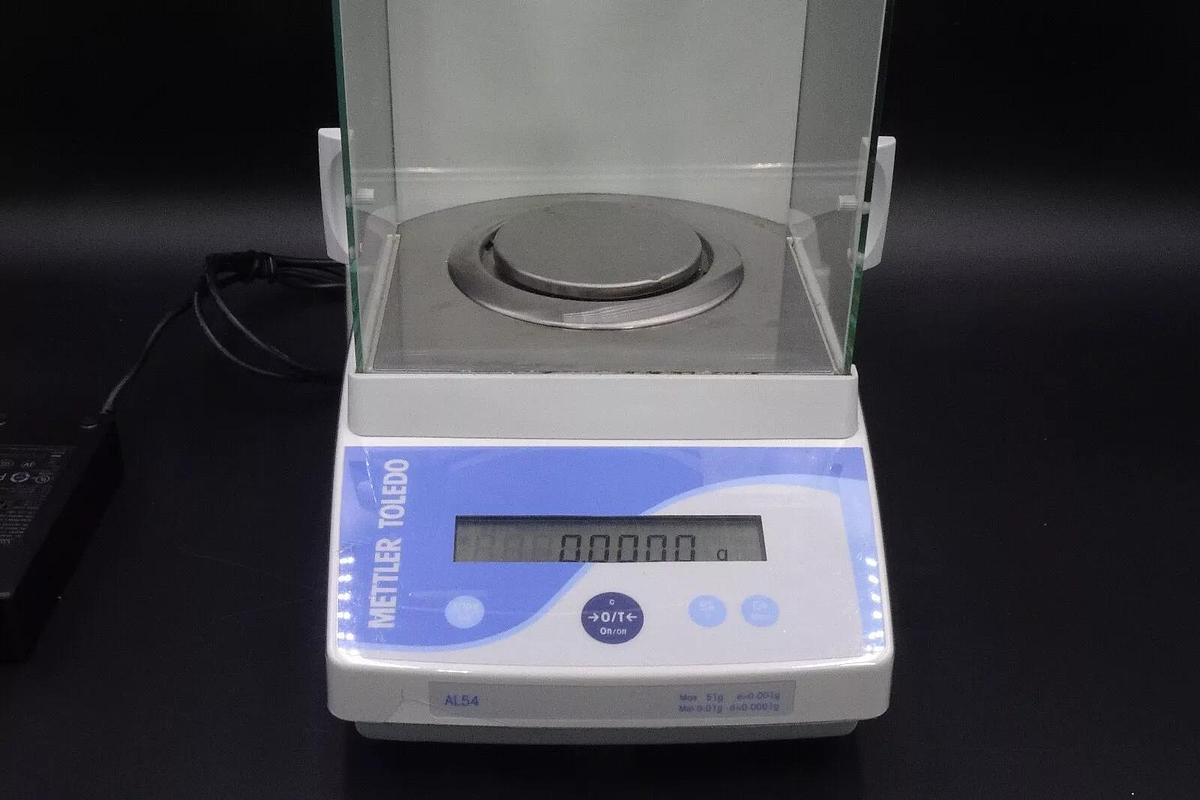 Used Mettler Toledo AL54 Analytical Balance w/ Power Adapter