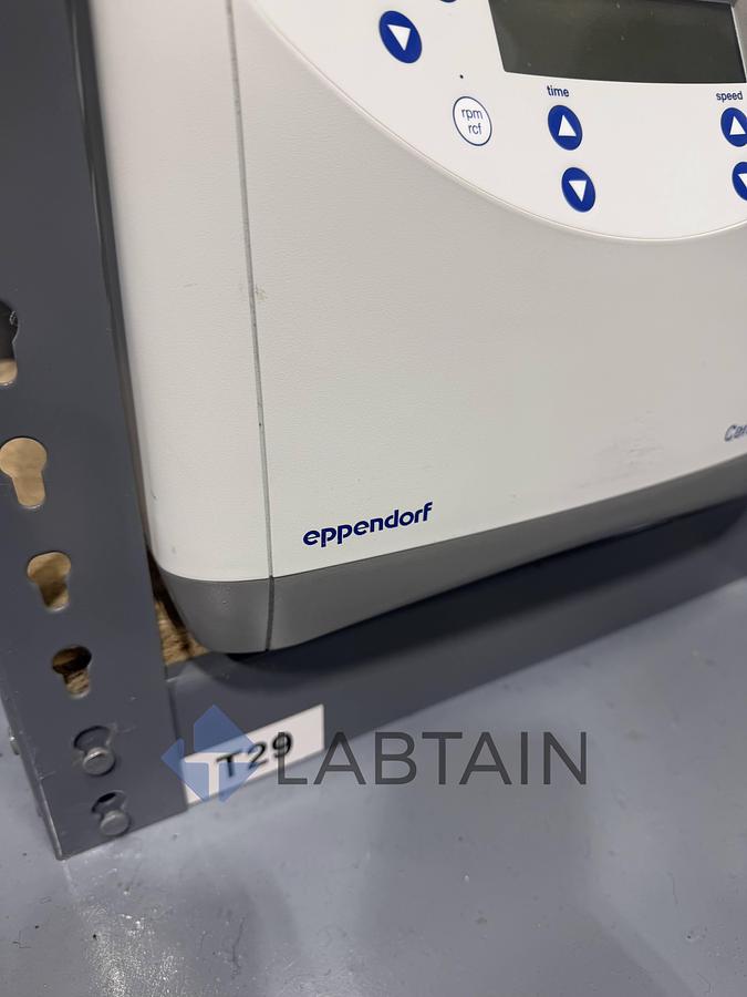 Used Eppendorf 5430 Benchtop Centrifuge with FA-45-30-11 Fixed-Angle Rotor – Used