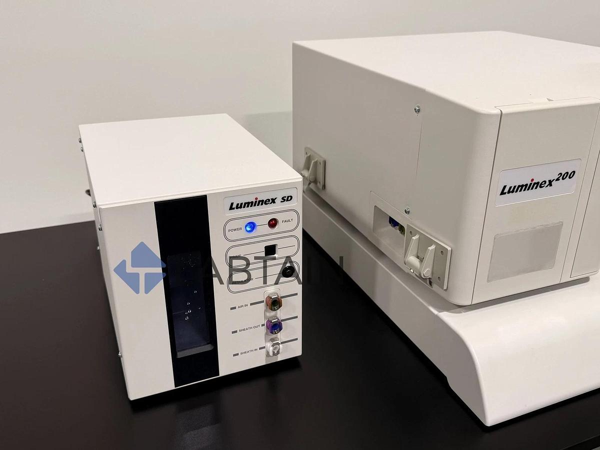Used Luminex 200 Cytometer – With Luminex SD Reader & Luminex XYP Sample Handling System
