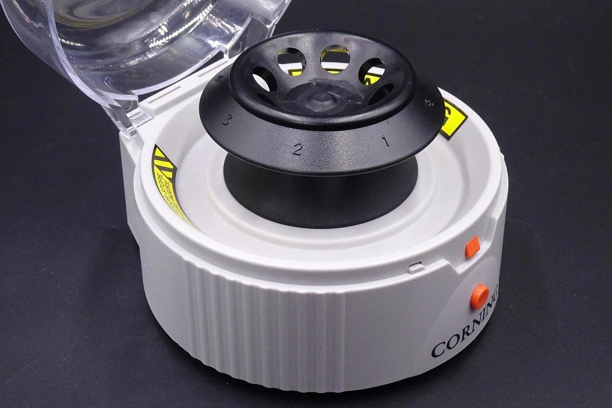 Used Corning 6765 / C1501 LSE Mini Microcentrifuge 16090437 – 8-Place × 1.5/2.0 mL – Tested