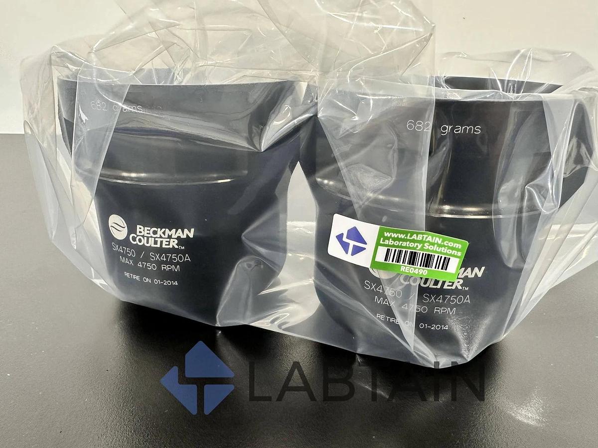 Used Beckman Coulter SX4750 / SX4750A Rotor Buckets - 682g, Max 4750 RPM - Set of 2