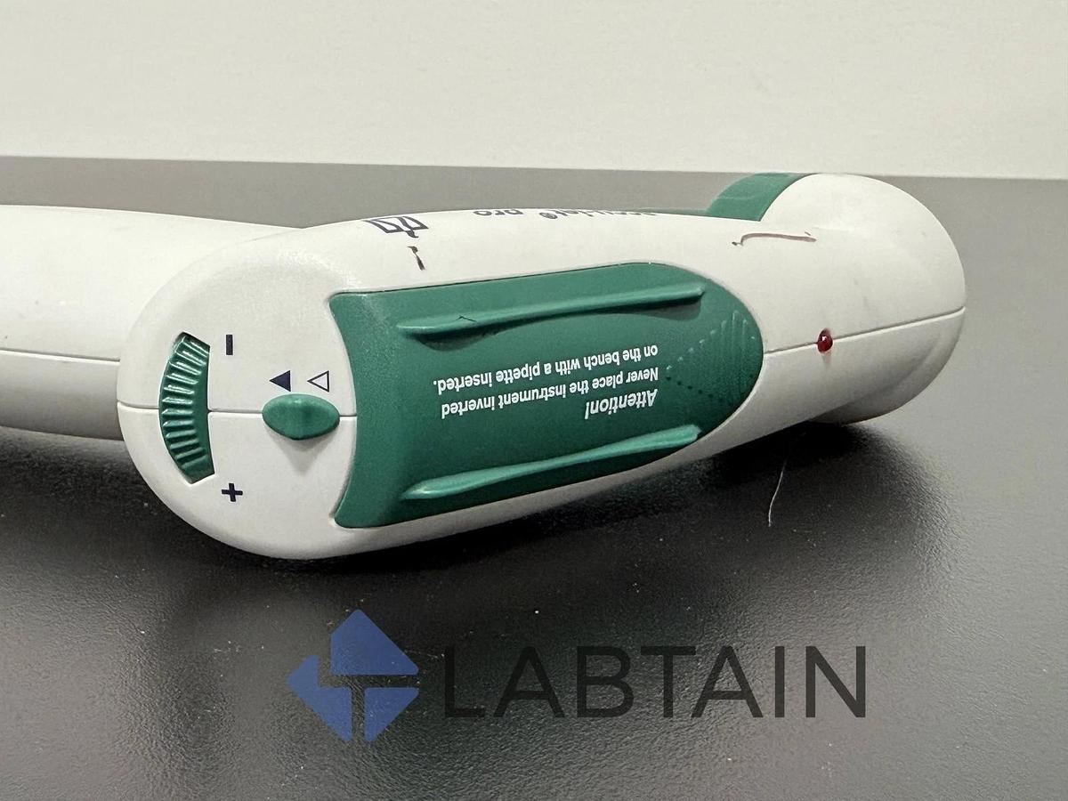 Used Brand Accu-jet Pro Pipette Controller - Pipettor with Charger - Model 26300