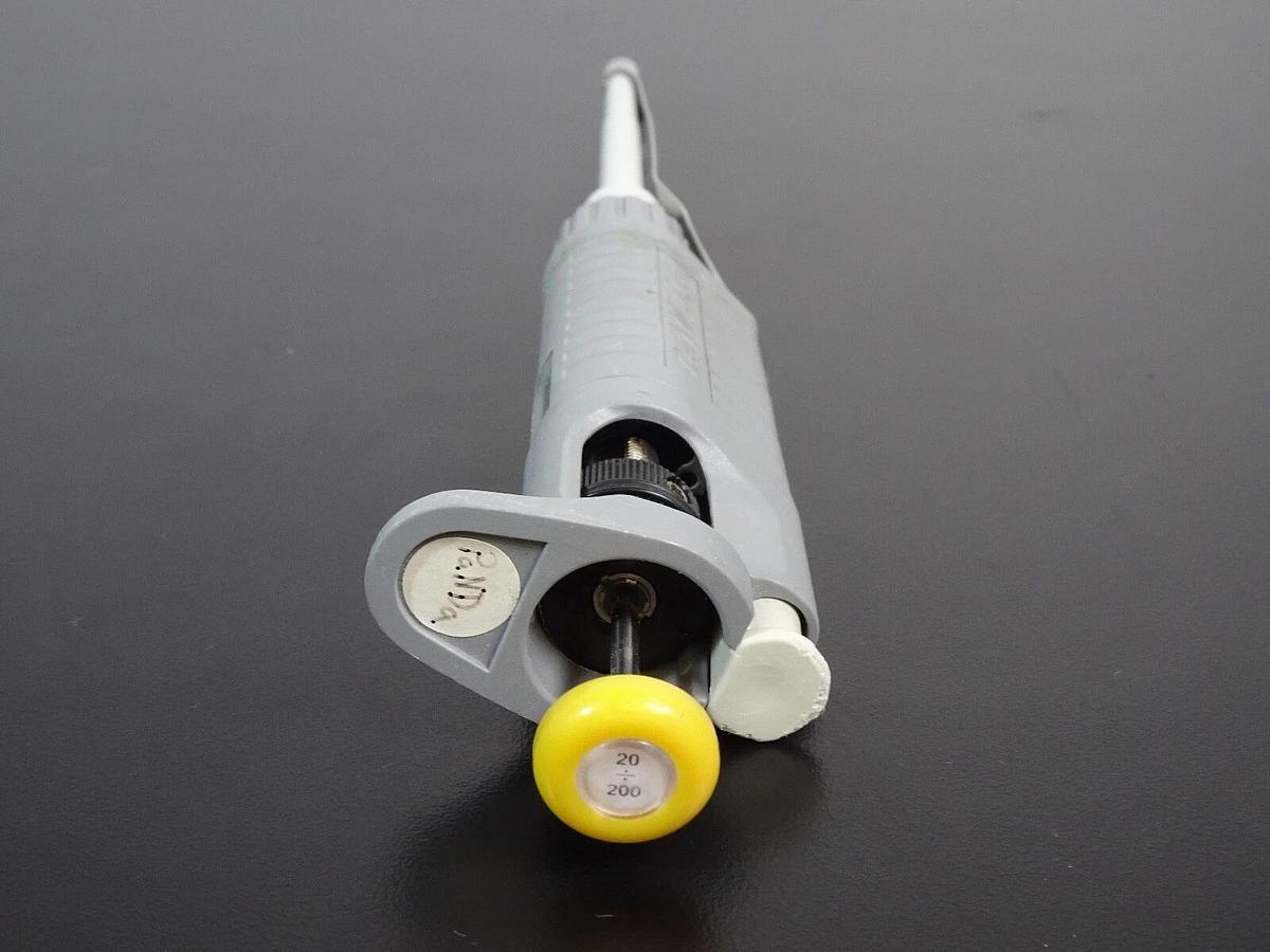 Used Denville Lab Pipette XL 3000i | 20-200uL | w/Warranty