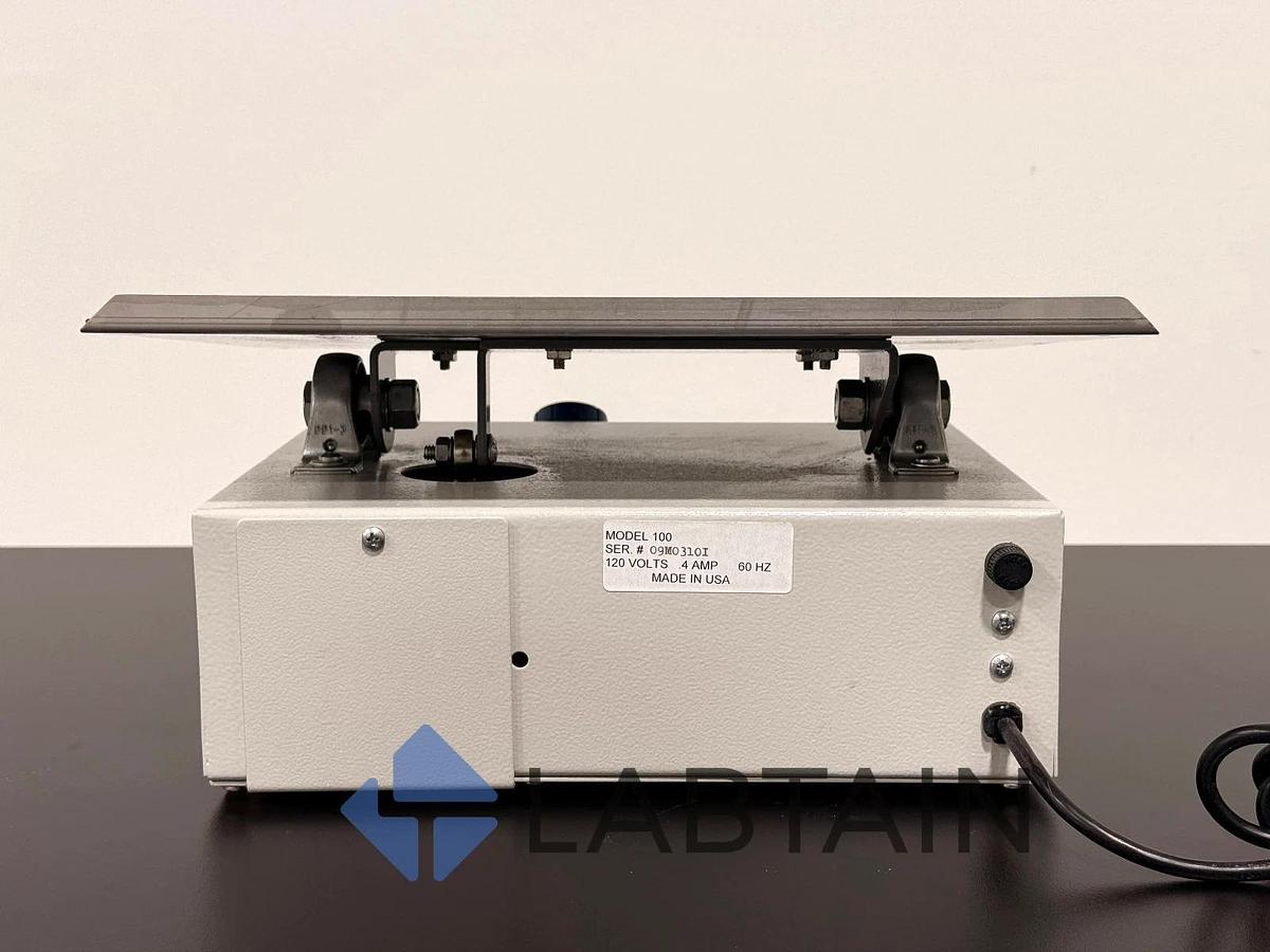 Used VWR 100 Rocking Platform Shaker – Model 09M0310I – Reliable Lab Rocker – Excellent Condition