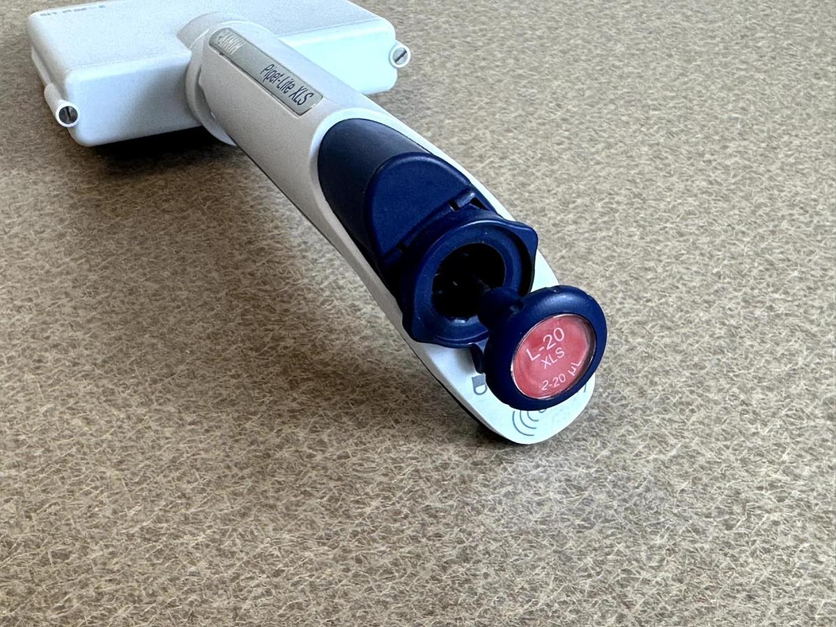 Used Rainin Pipet-Lite XLS L-20 | 2-20uL | 8-Channel Pipette w/Warranty * NICE