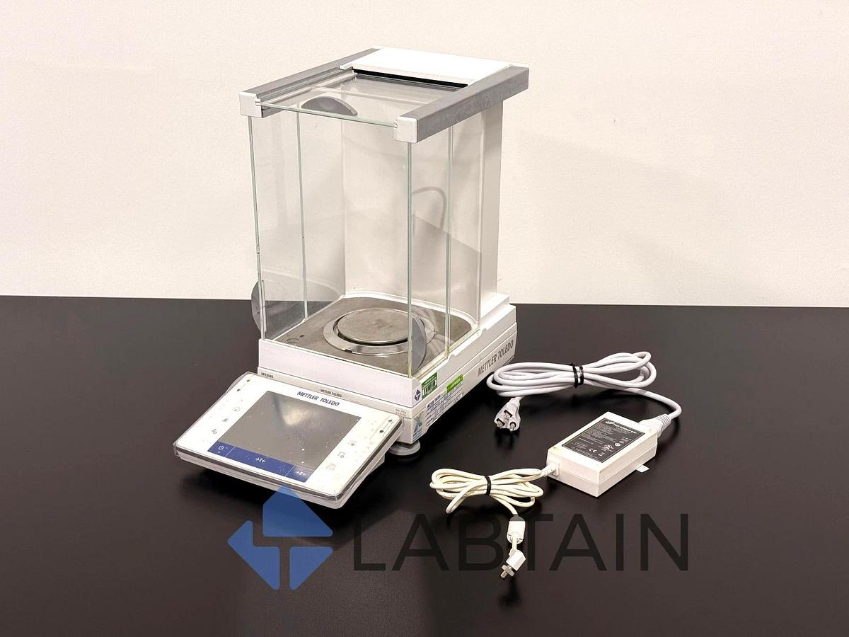 Used Mettler Toledo XPE204S Analytical Balance Digital Scale