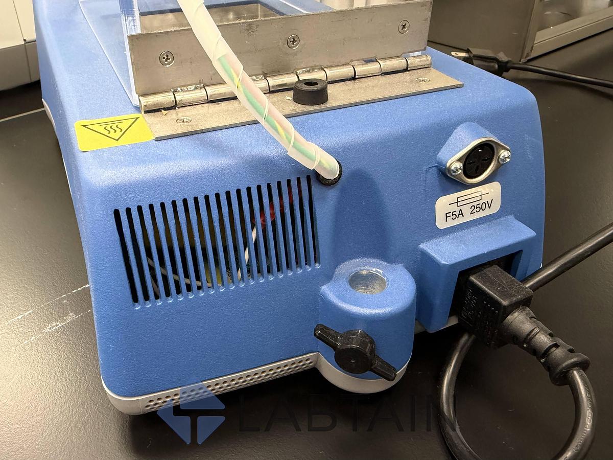Used VWR Digital Heatblock Dry Block Heater w/ Thermal Beads & Acrylic Lid - Used