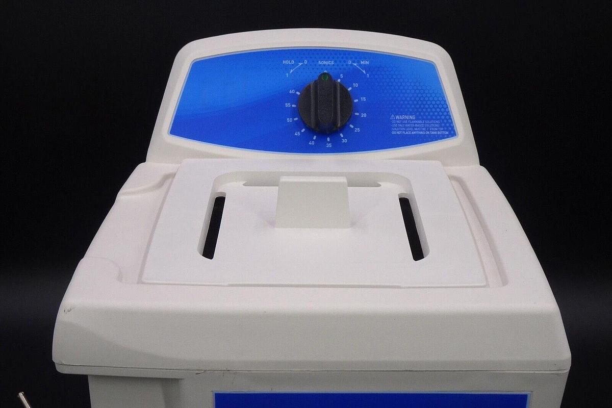 Used Bransonic M1800 Mechanical Ultrasonic Bath/Cleaner
