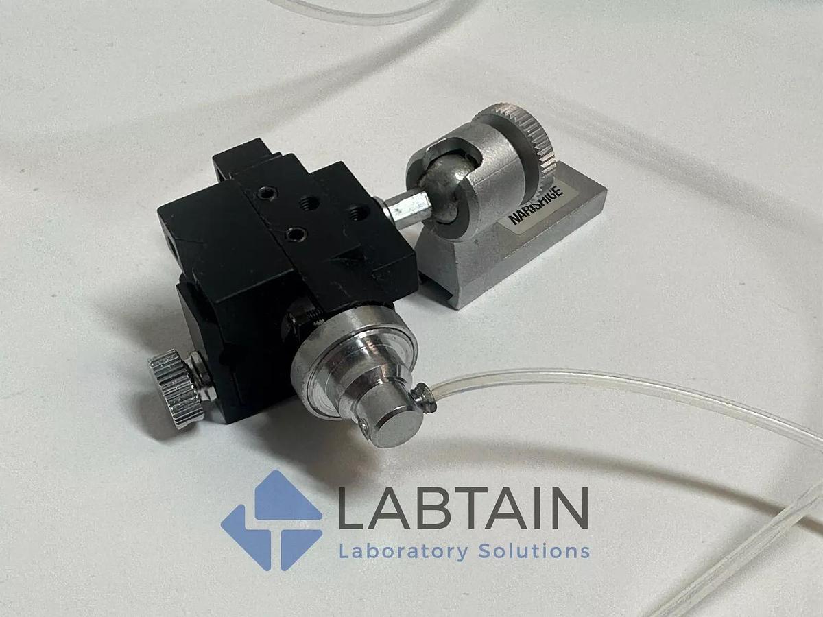 Used NARISHIGE MMO-220A-W One-axis Oil Hydraulic Micromanipulator