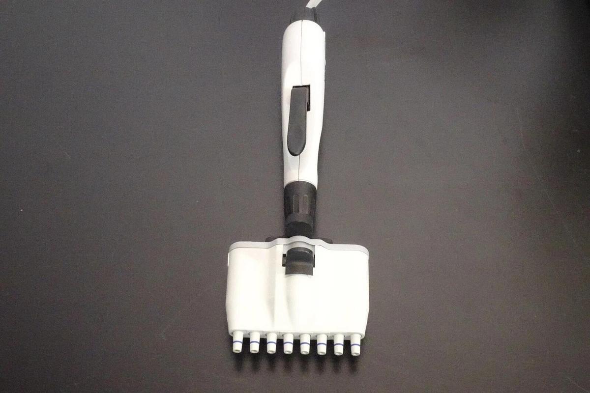 Used Vacuubrand BVC Professional – Fluid Aspiration System