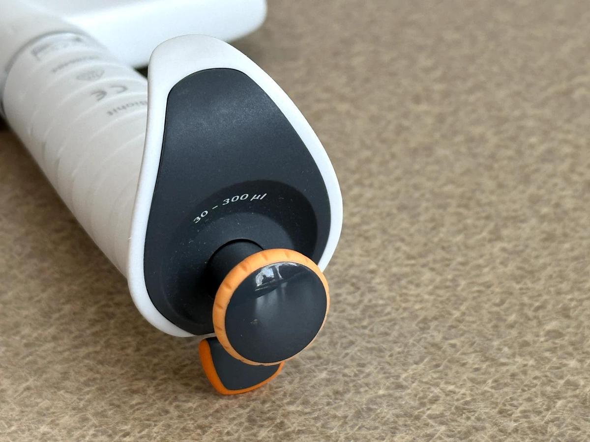 Used Sartorius/BIOHIT Tacta 300 Manual 12-Channel Pipette | 30-300uL