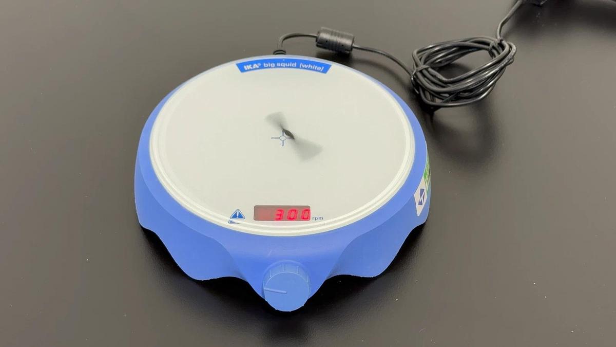 Used IKA COLOR SQUID IP54 plate Magnetic Stirrer Max. Stirring Capacity 1 lite
