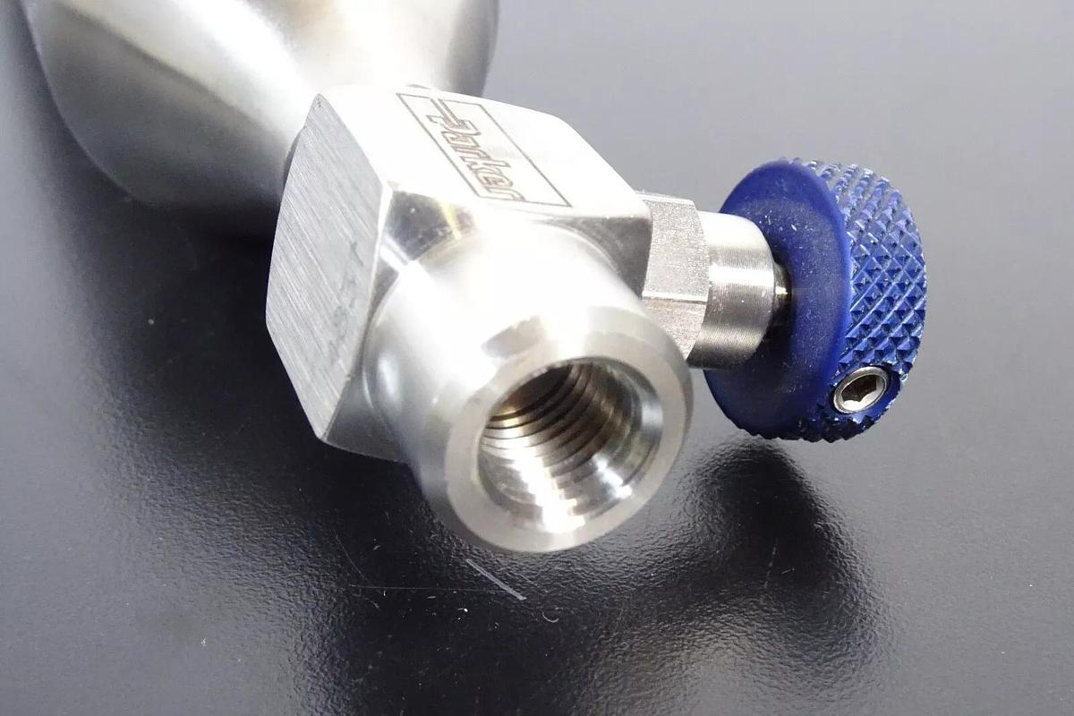 IMC/Sentry Steel Sample Cylinder with Valves | 1800psi | 1/4" Connection