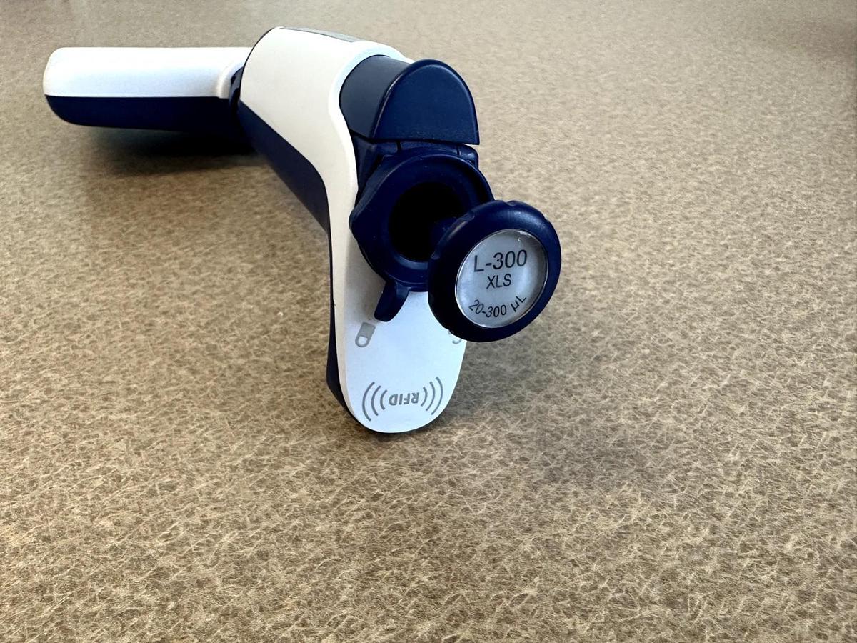 Used Rainin Pipet-Lite XLS L-300 | 20-300uL | 12-Channel Pipette w/Warranty * NICE