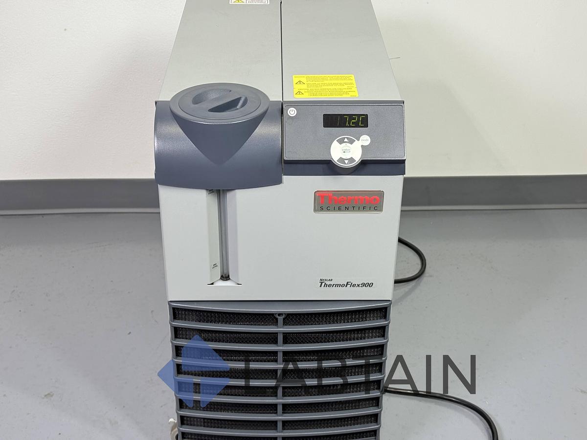 Used Thermo Scientific Neslab ThermoFlex 900 Recirculating Chiller – 900 W Cooling Capacity – Used