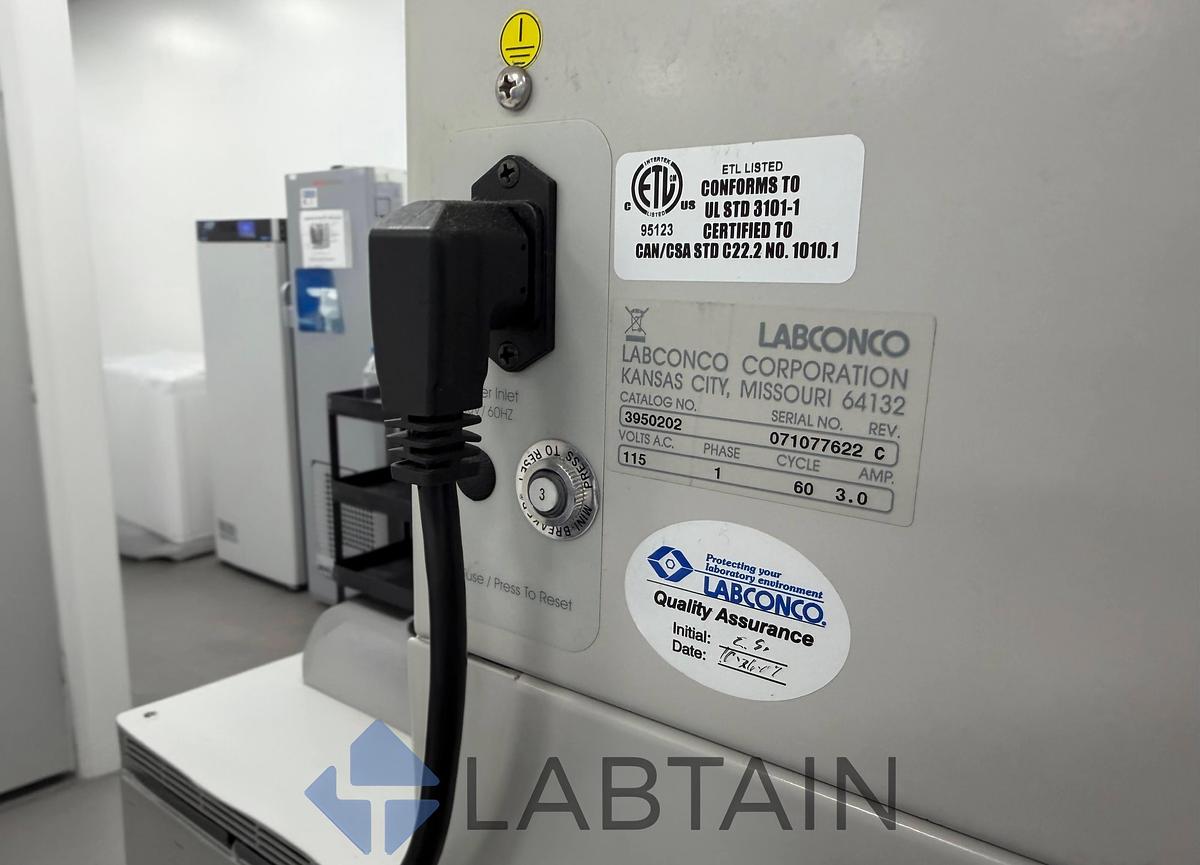 Used Labconco XPert 3950202 Filtered Balance System Enclosure Hood 115V - Used