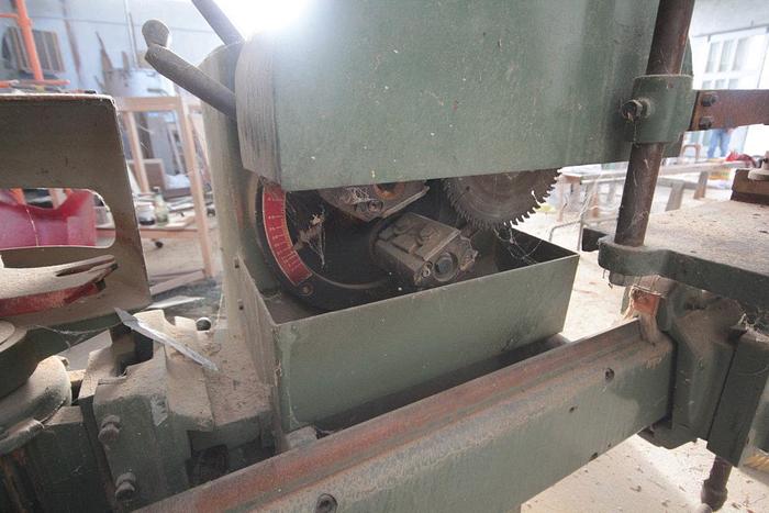 Used Elsinor Tenonatrice