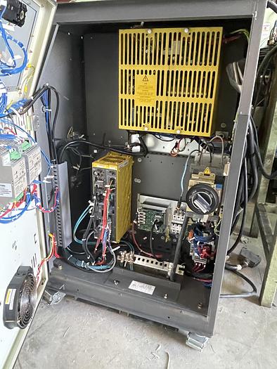 Used R2000iB/100P 6 AXIS ROBOT WITH R30iA CONTROLLER 3500 MM X 100 KG