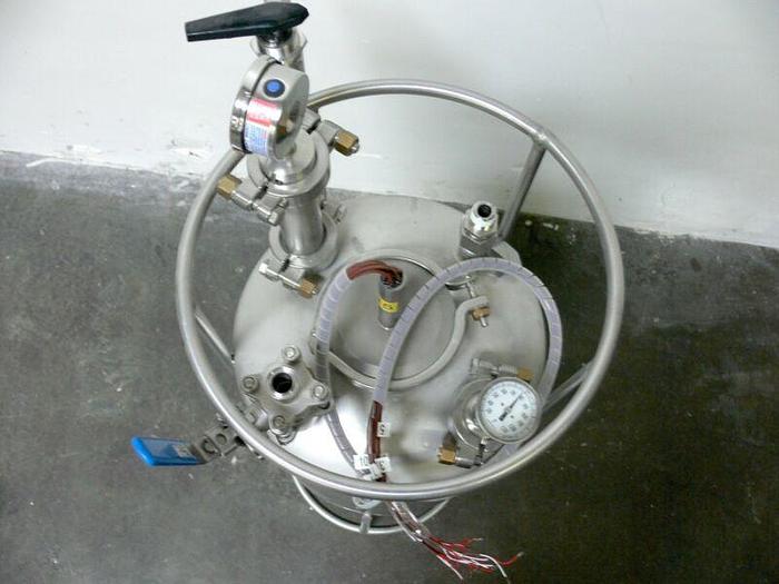 Used Alloy Products 20 Liter Stainless Steel Conical Tank 120 PSI @ 400F
