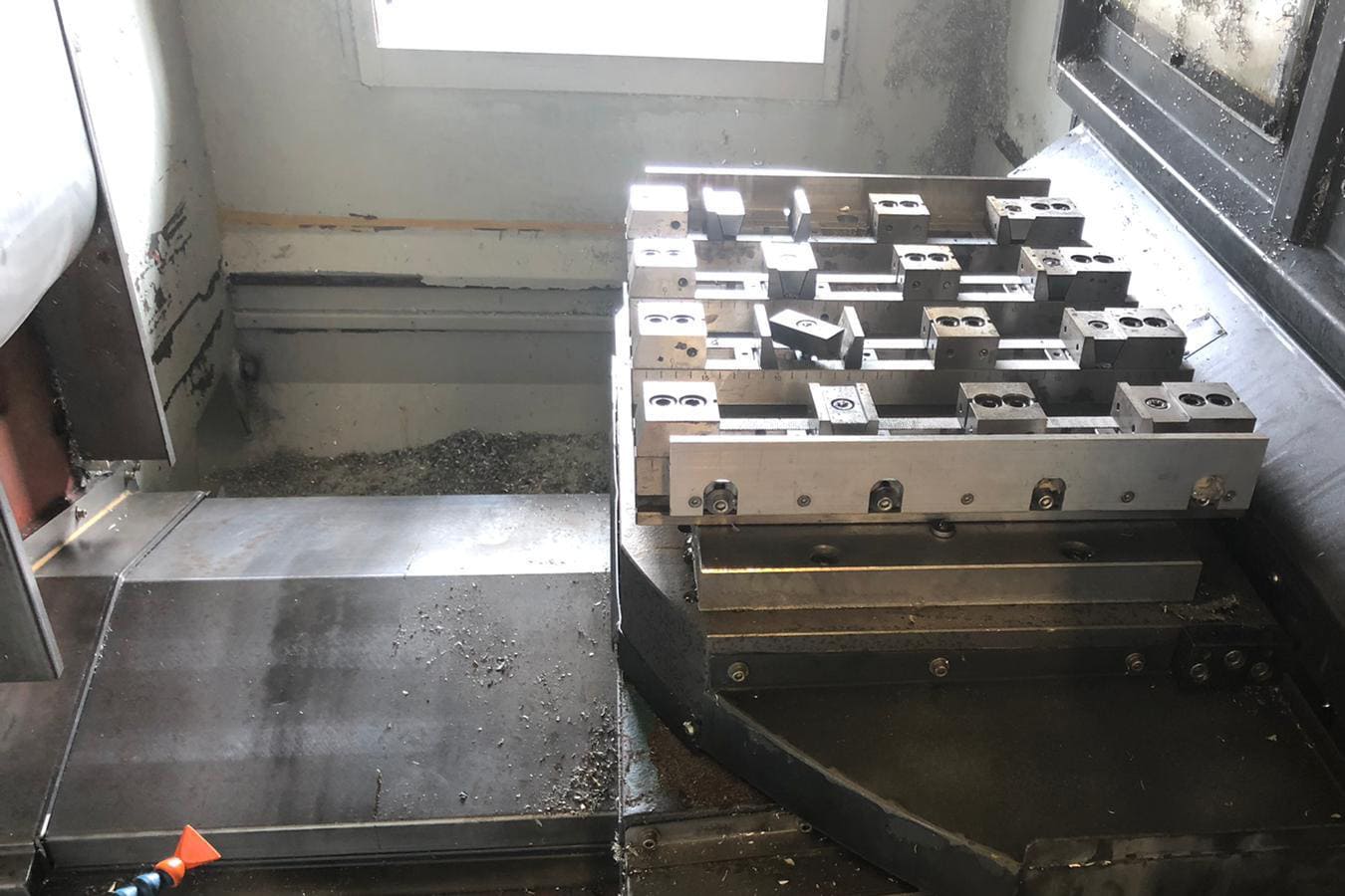 Used LEADWELL FMC 560