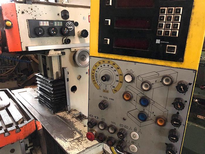Gebraucht Werkzeugfräsmaschine Universal MAHO MH 800