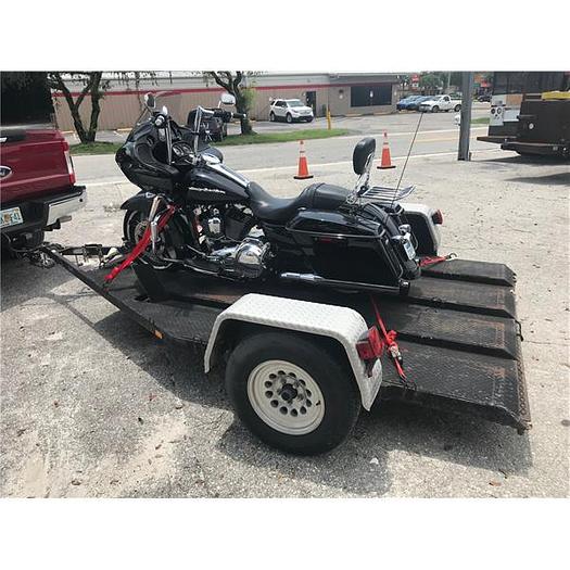 Used 2015 Harley Davidson road glide and 3 bike trailer