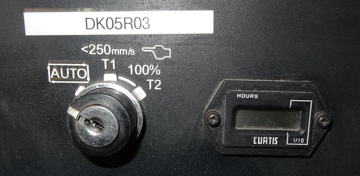 Used FANUC ARCMATE 120iC/10L 6 AXIS CNC MIG WELDING ROBOT WITH R30iA CONTROLLER