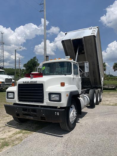 Used 1999 Mack RD 688S Tri Axl Dump Truck
