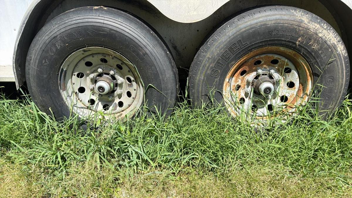 Used Sundowner 4 Horse Trailer