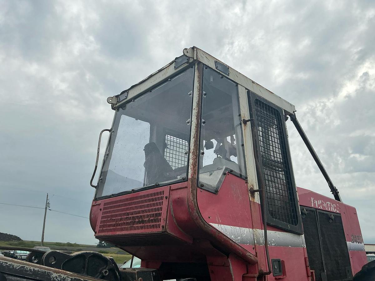 Used 2009 Prentice 2432 Skidder
