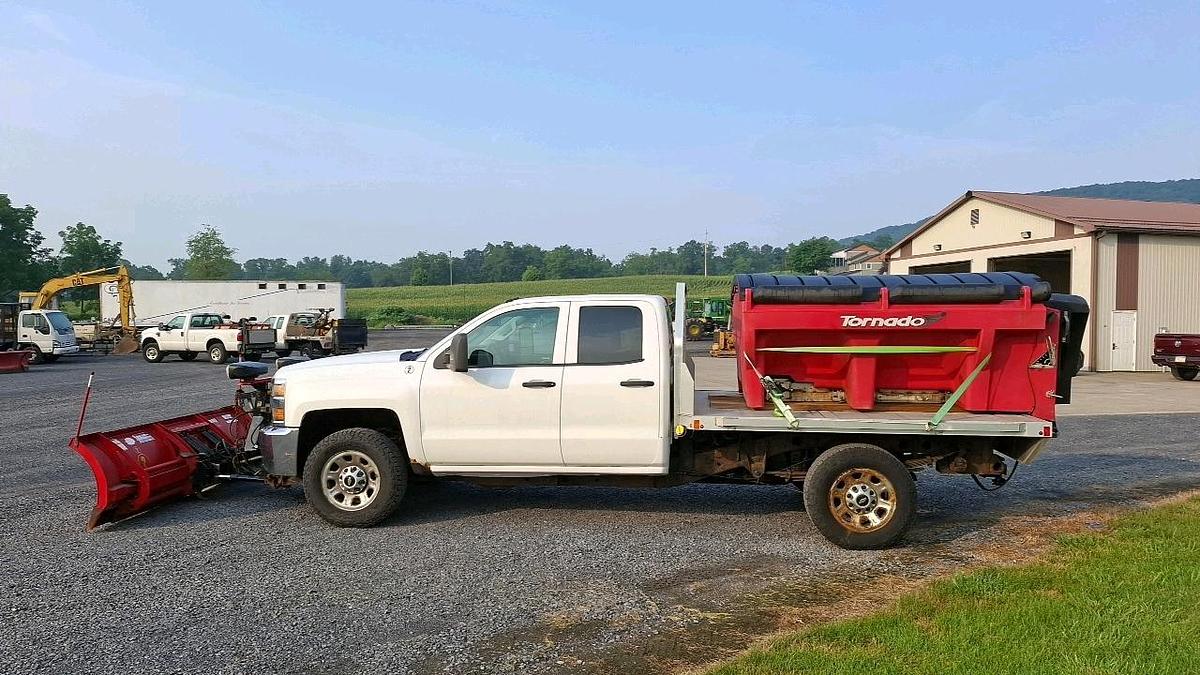 Used 2015 Chevrolet 2500 Flatbed Truck
