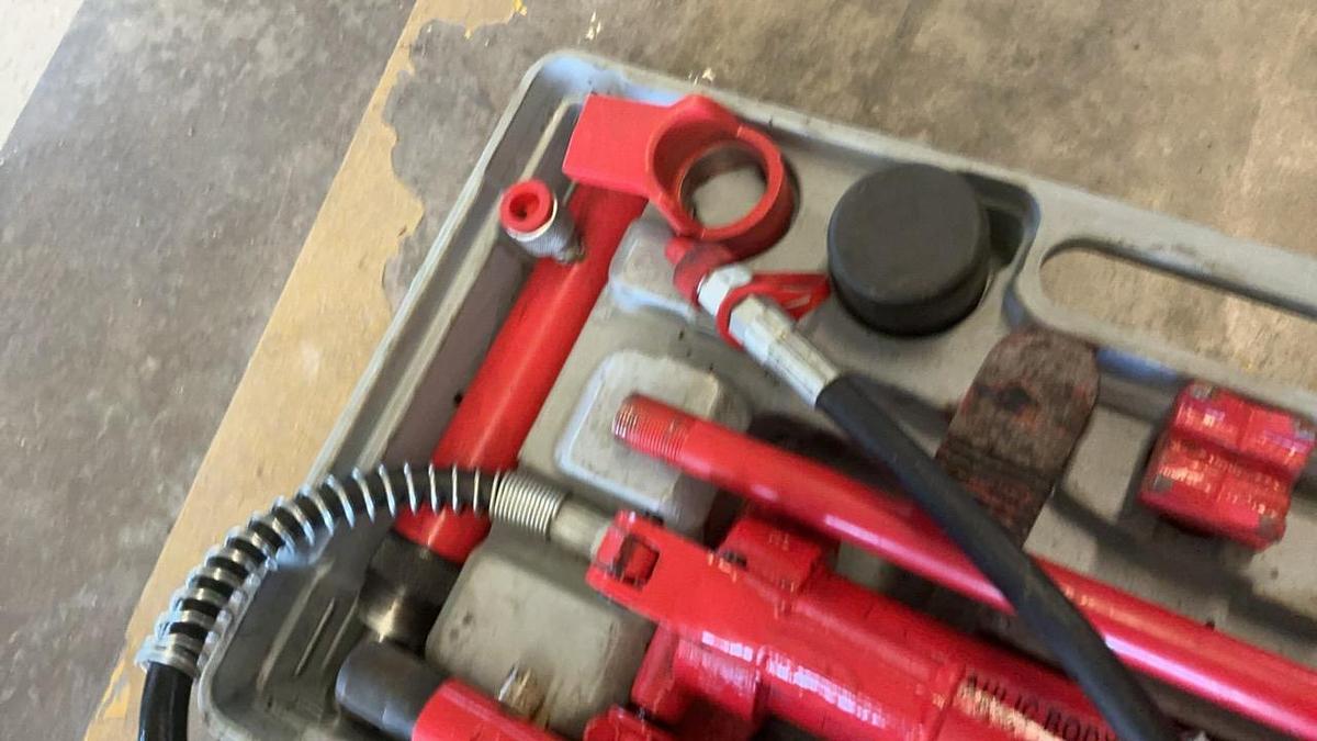Used Hydraulic Ram Set