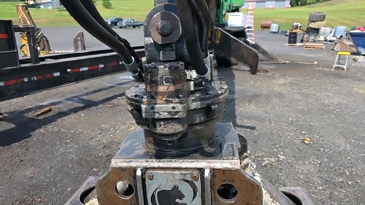 Used 2014 John Deere 437 Knuckleboom Loader
