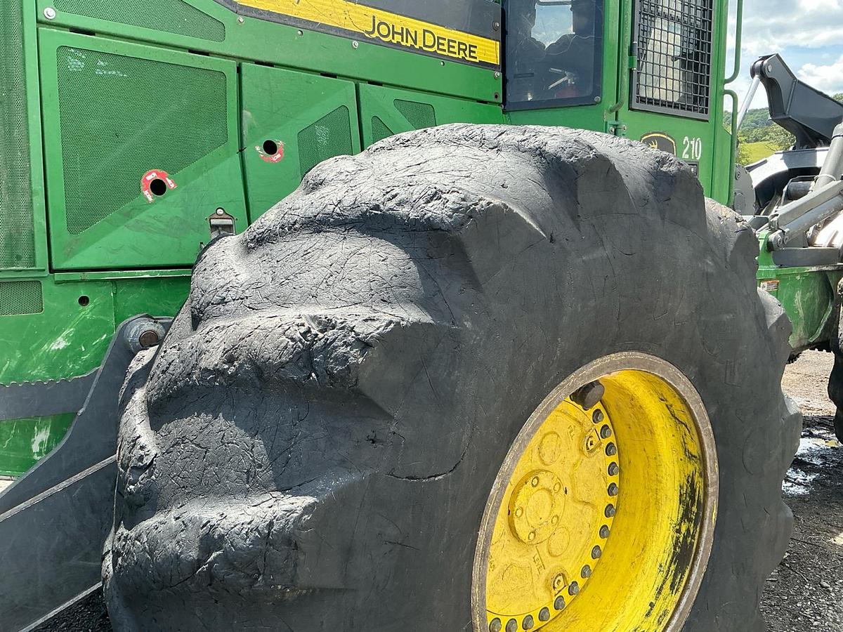 Used 2019 John Deere 848L Grapple Skidder