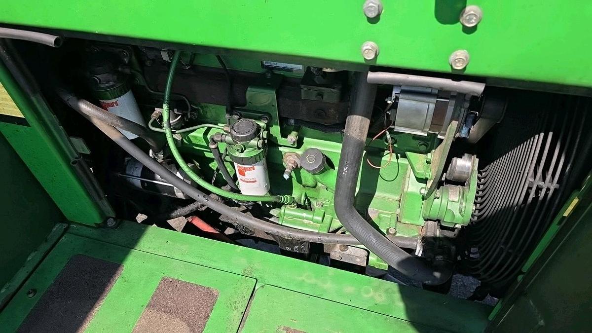 Used 2014 John Deere 437 Knuckleboom Loader