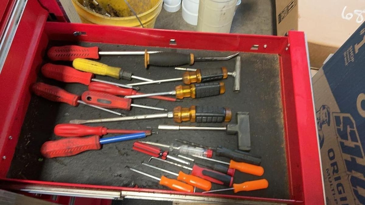 Used U.S. General Tool Box and Contents