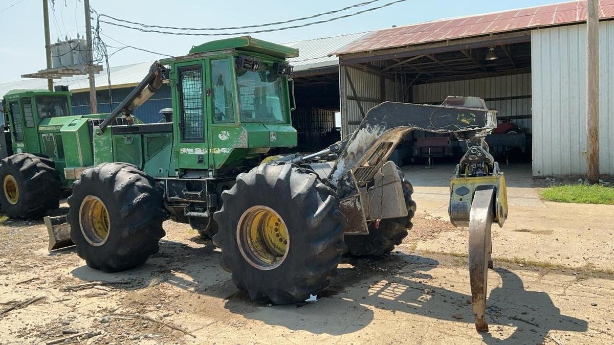 Used 2010 John Deere 548GIII Grapple Skidder